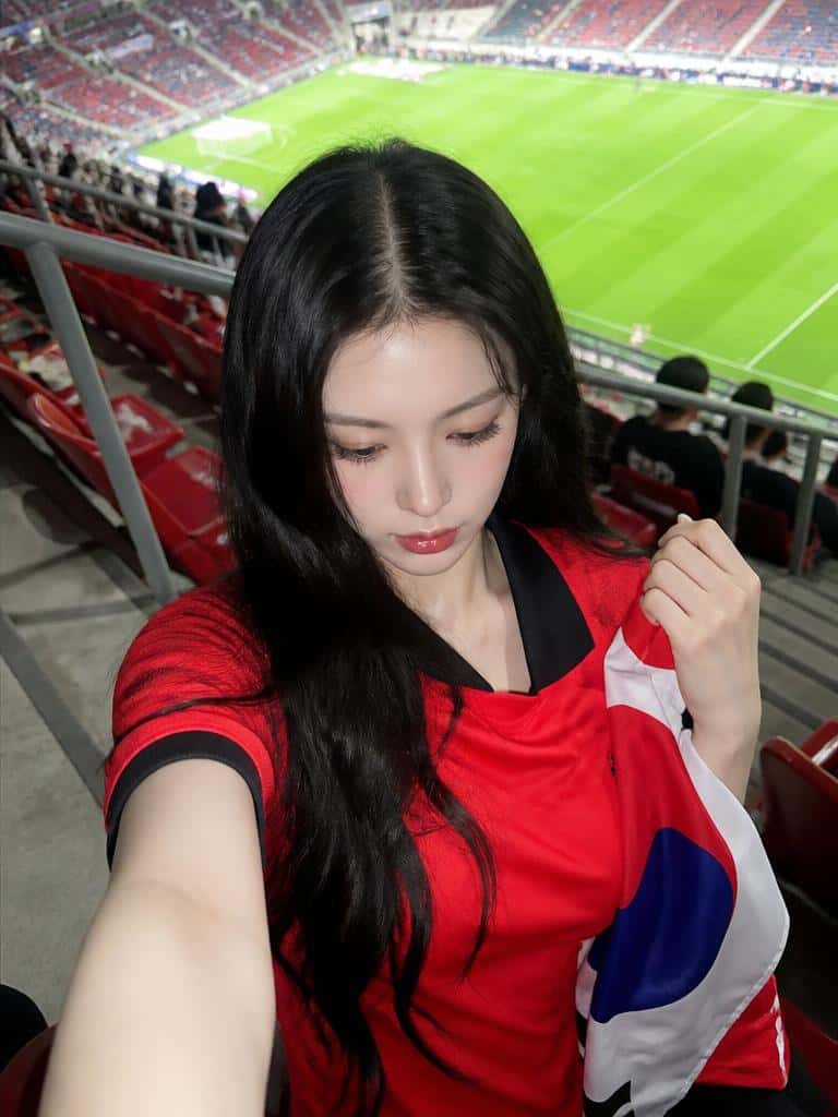 Cheering Photo