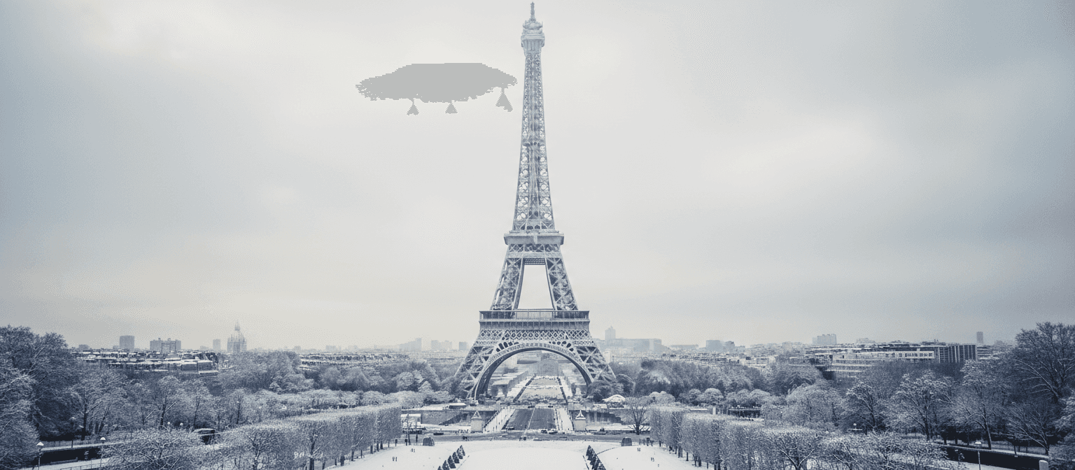 하얀 눈으로 뒤덮여 겨울 왕국이 된 에펠탑.