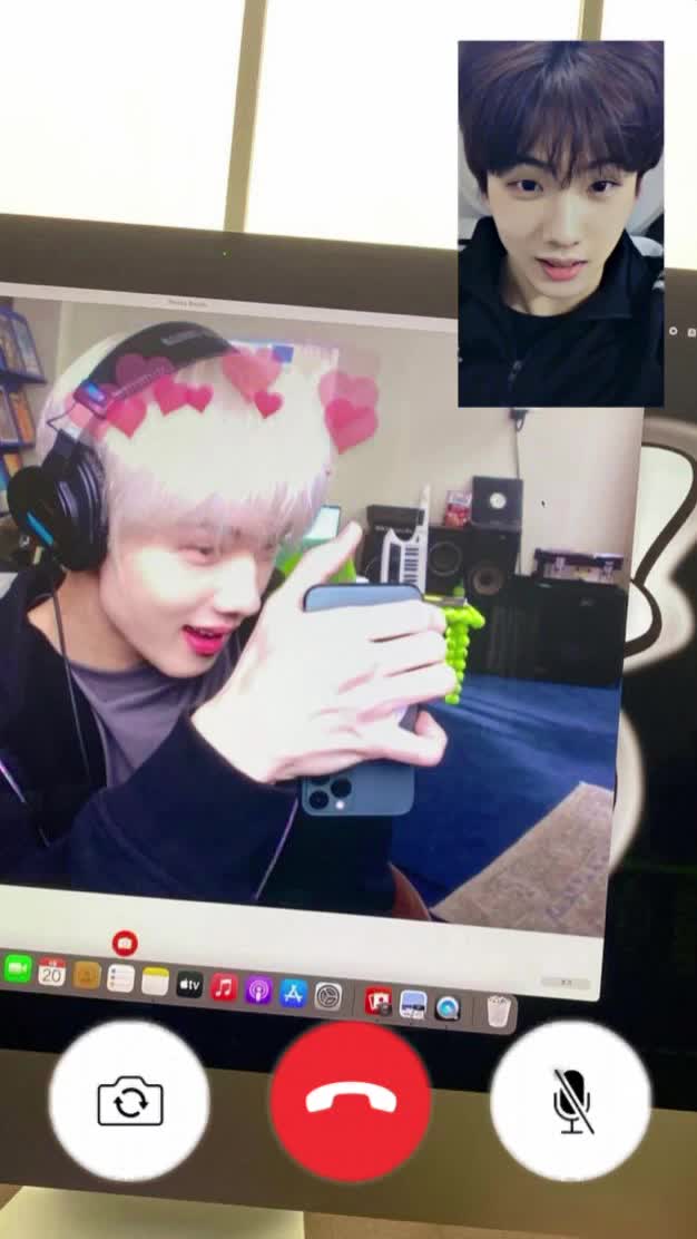 FaceTime with 지성