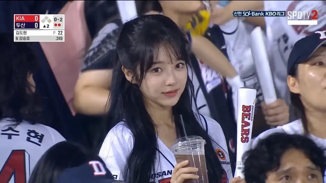 야구장 직캠 AI 필터 예시 — 캐럿 AI 포토부스